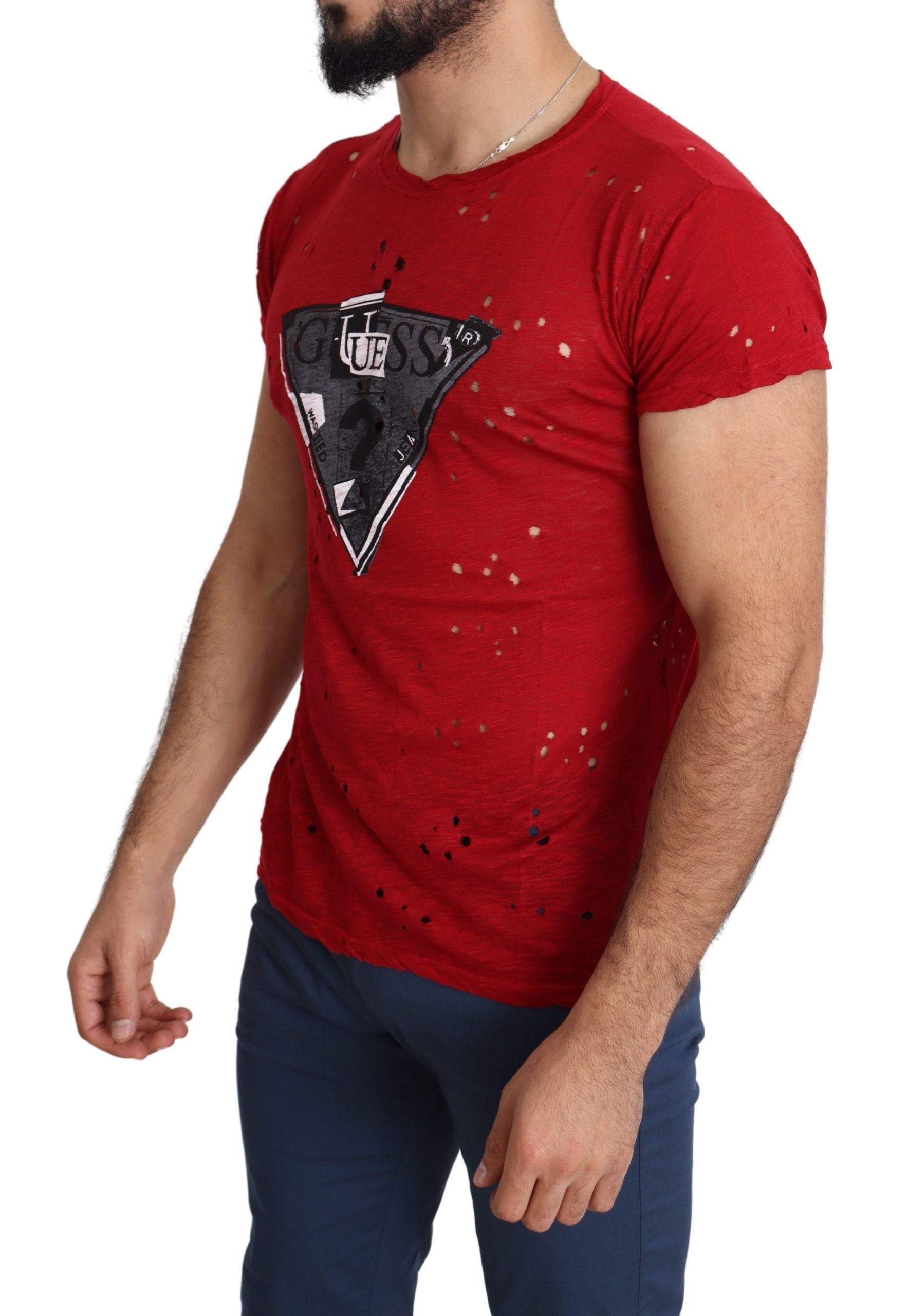 T-shirt en coton rouge radieux Guess, parfait pour un style quotidien