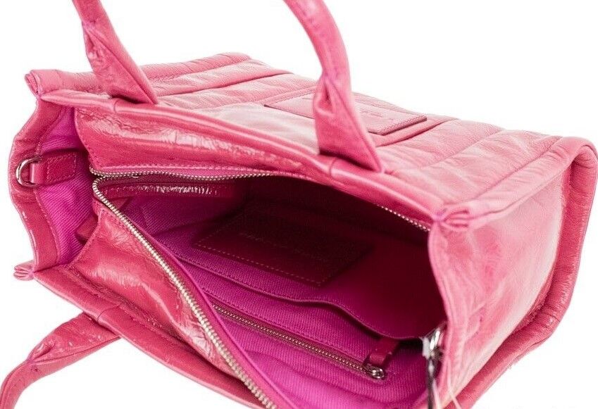 Marc Jacobs The Shiny Crinkle Mini Tote Sac à main à bandoulière en cuir magenta