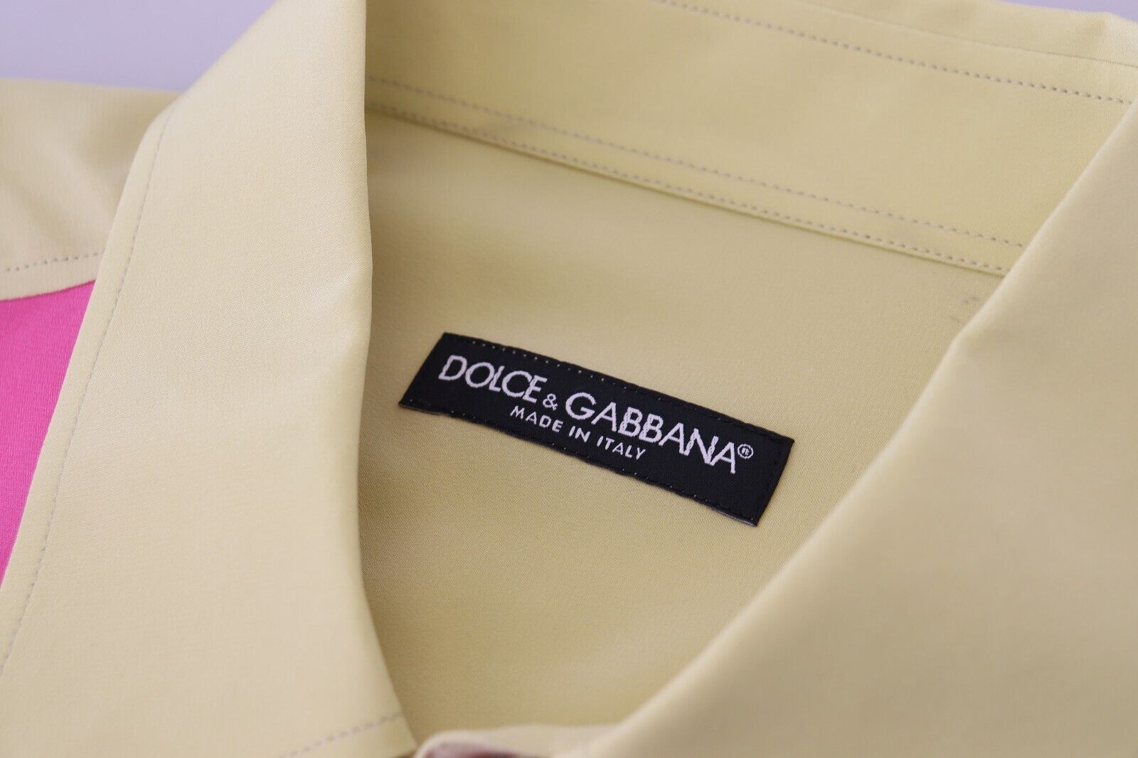 Dolce &amp; Gabbana Chemise boutonnée élégante en soie multicolore