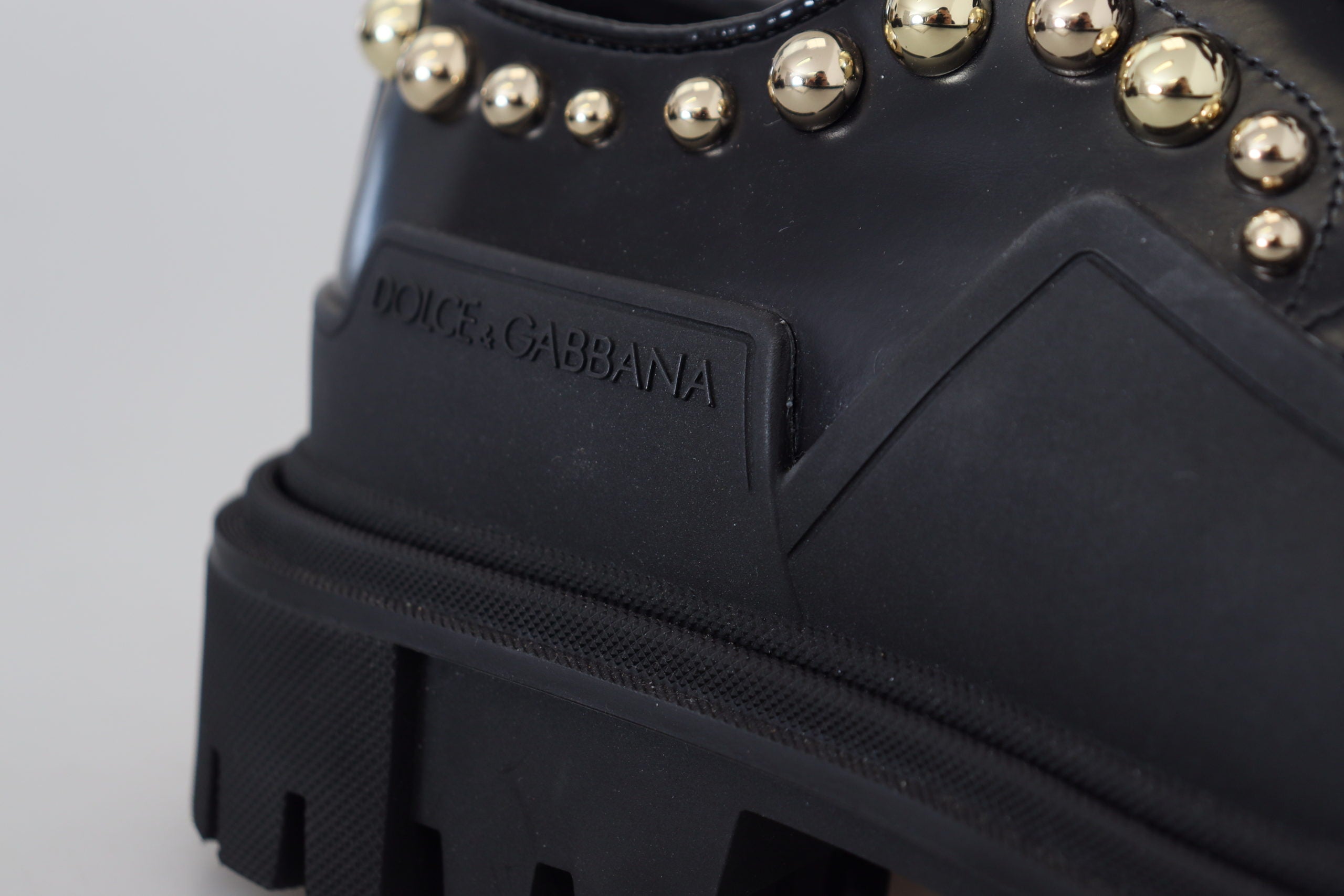 Dolce &amp; Gabbana Derby intemporels en cuir noir avec accents glamour