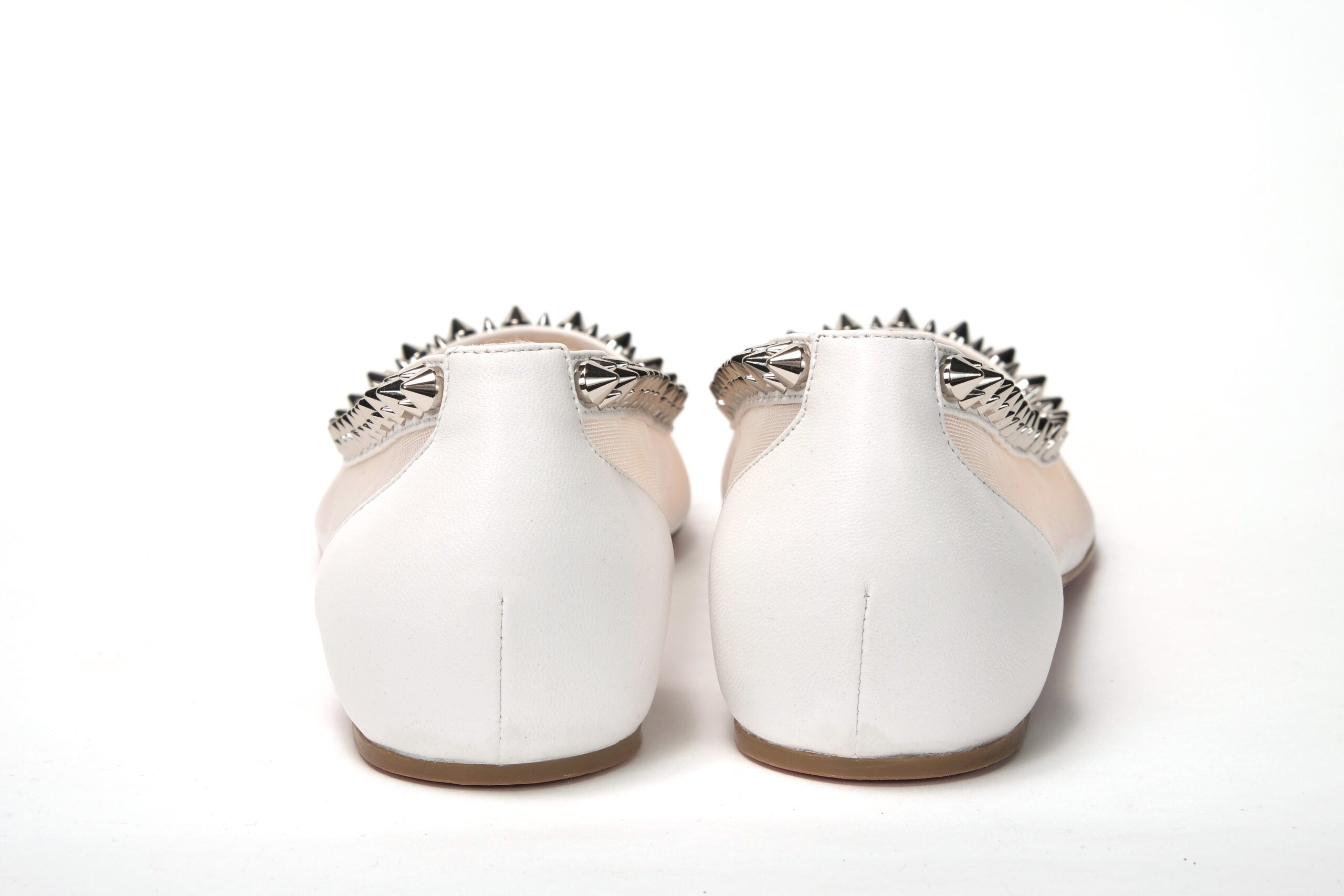 Christian Louboutin Bianco Chaussure à bout plat en argent blanc