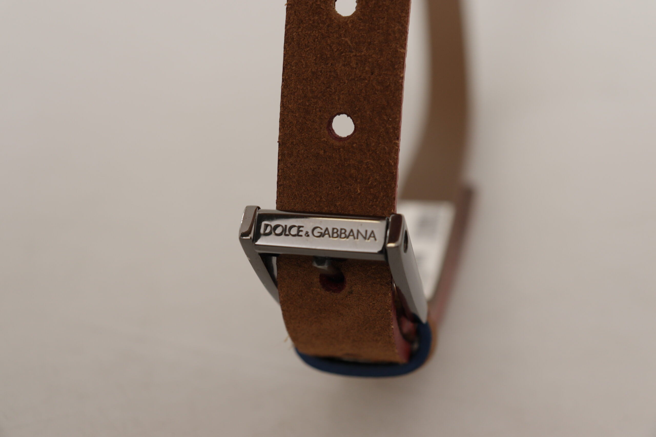 Ceinture en daim Dolce &amp; Gabbana Chic avec boucle gravée avec logo