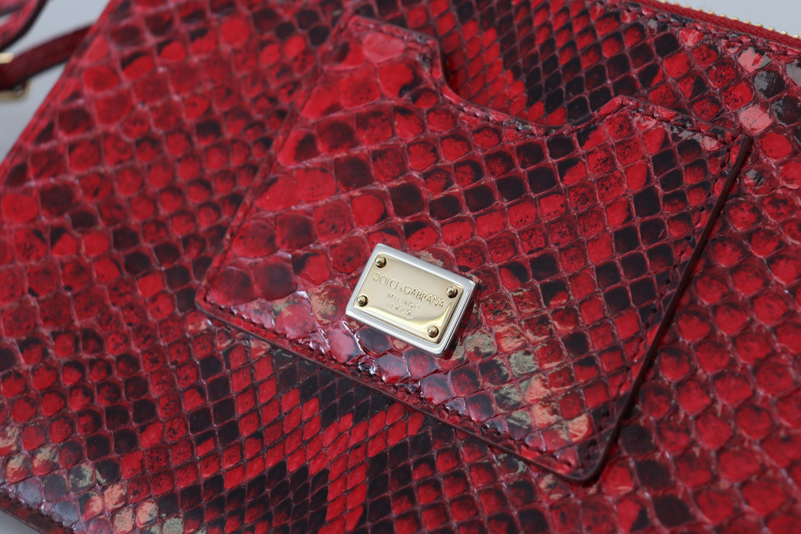 Dolce &amp; Gabbana Pochette Ayers Snake en cuir rouge élégante