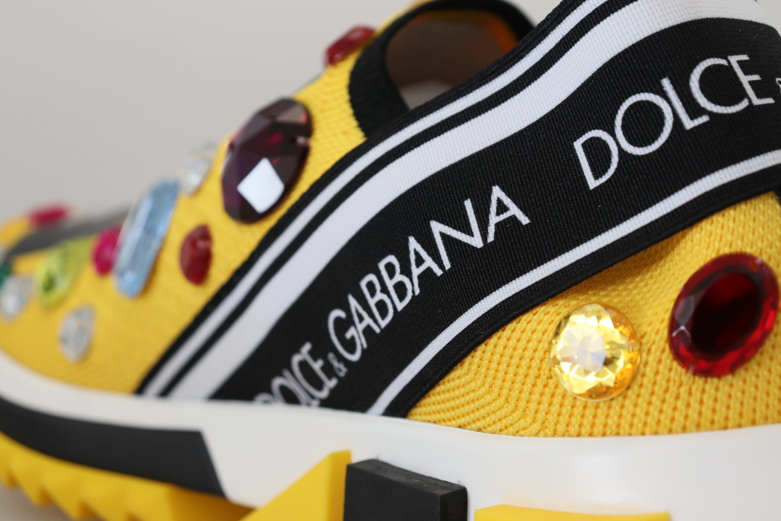 Dolce &amp; Gabbana Baskets en tissu techno jaune exquis