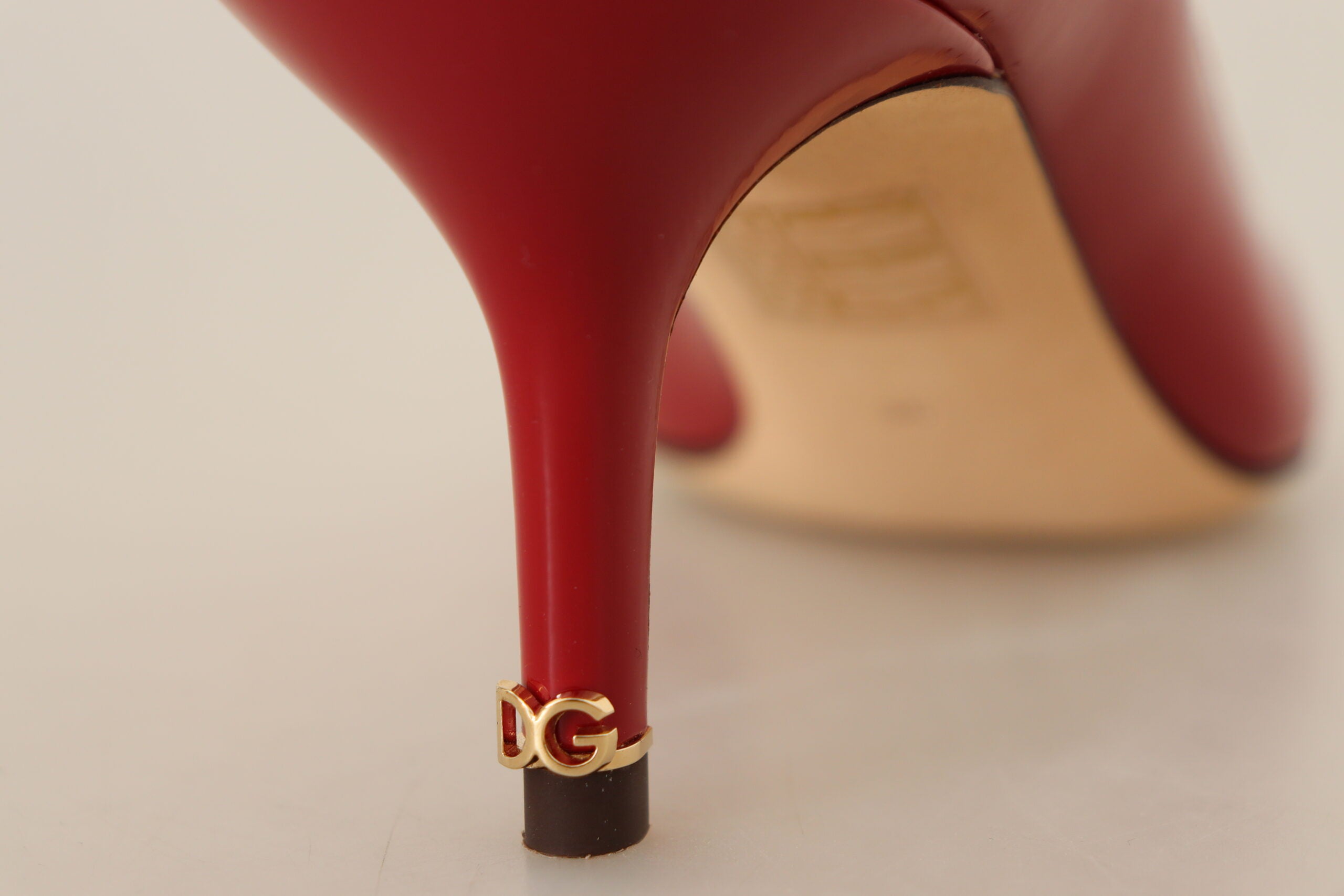 Dolce &amp; Gabbana Escarpins en cuir verni rouge exquis