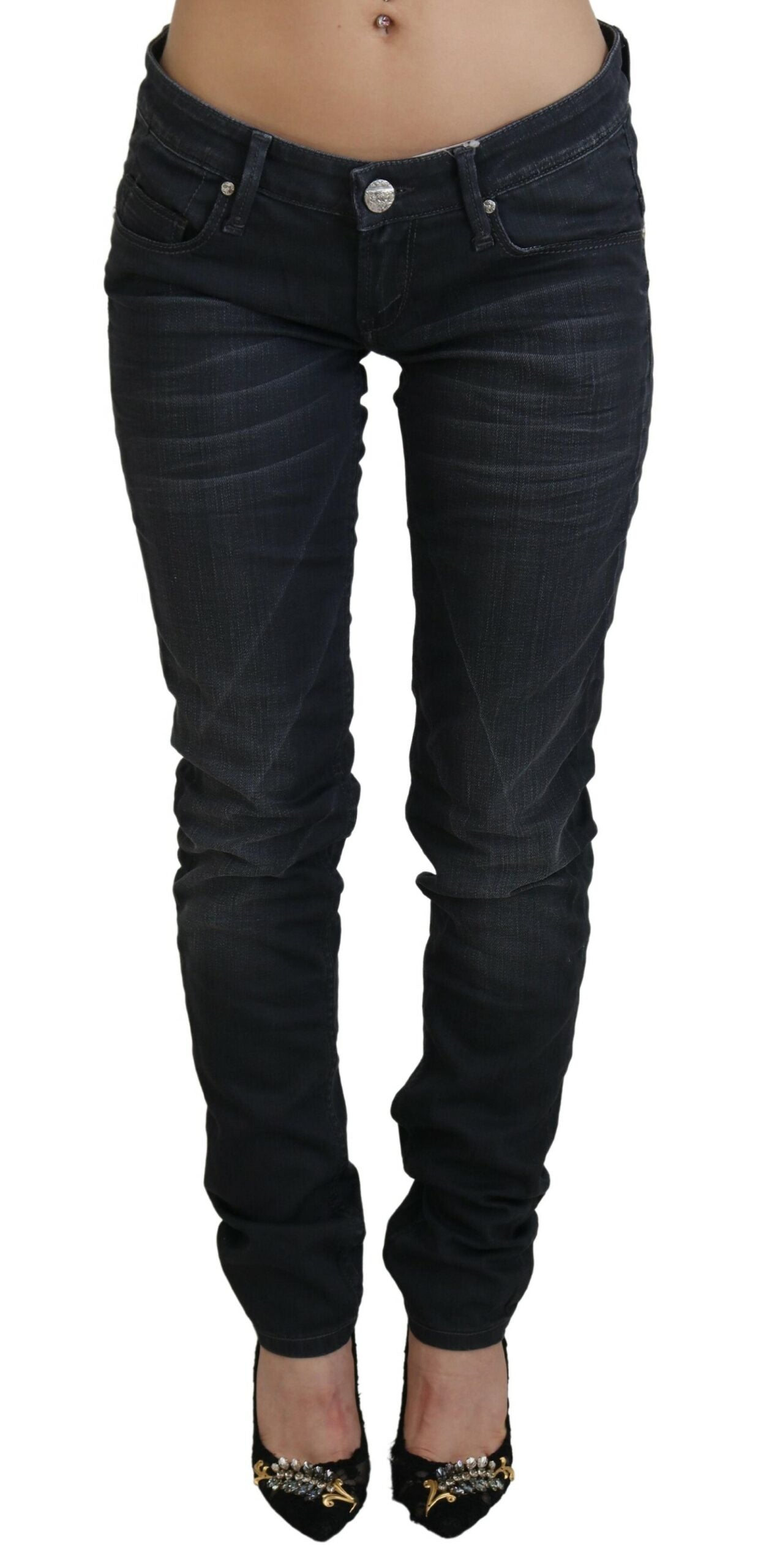 Acht Sleek Noir Délavé Slim Fit Denim