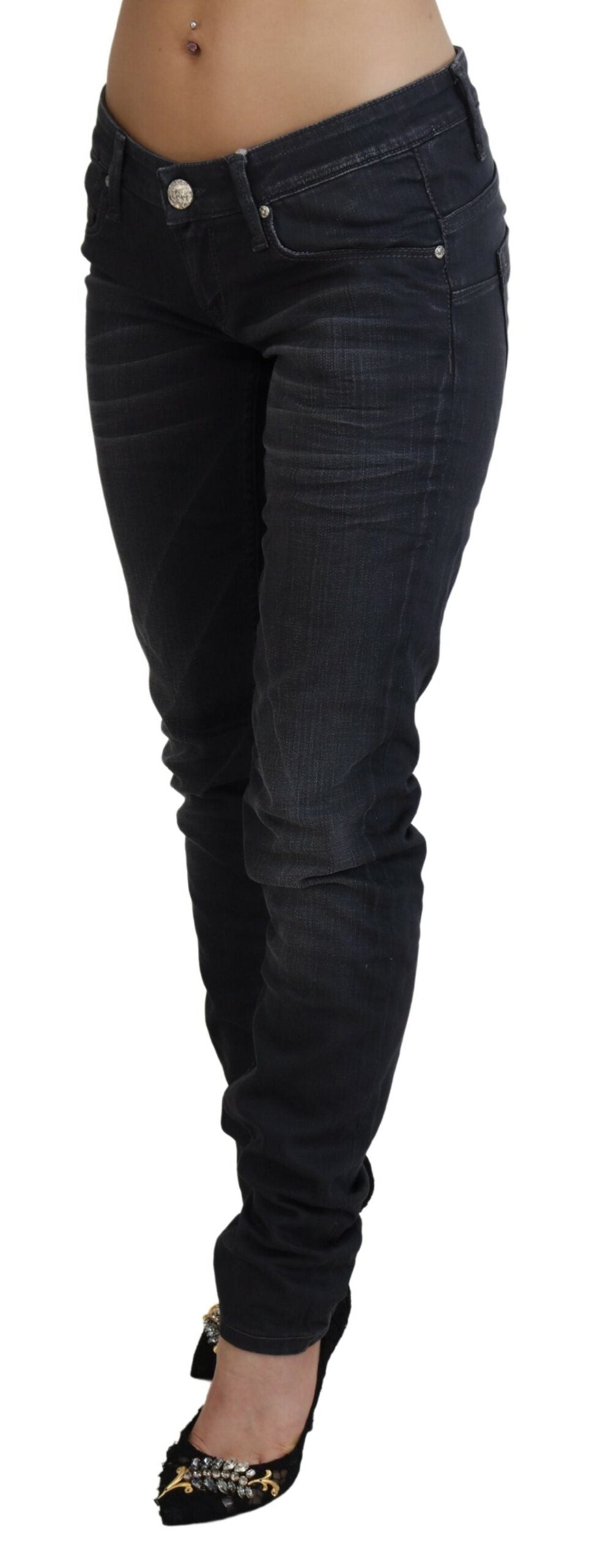 Acht Sleek Noir Délavé Slim Fit Denim