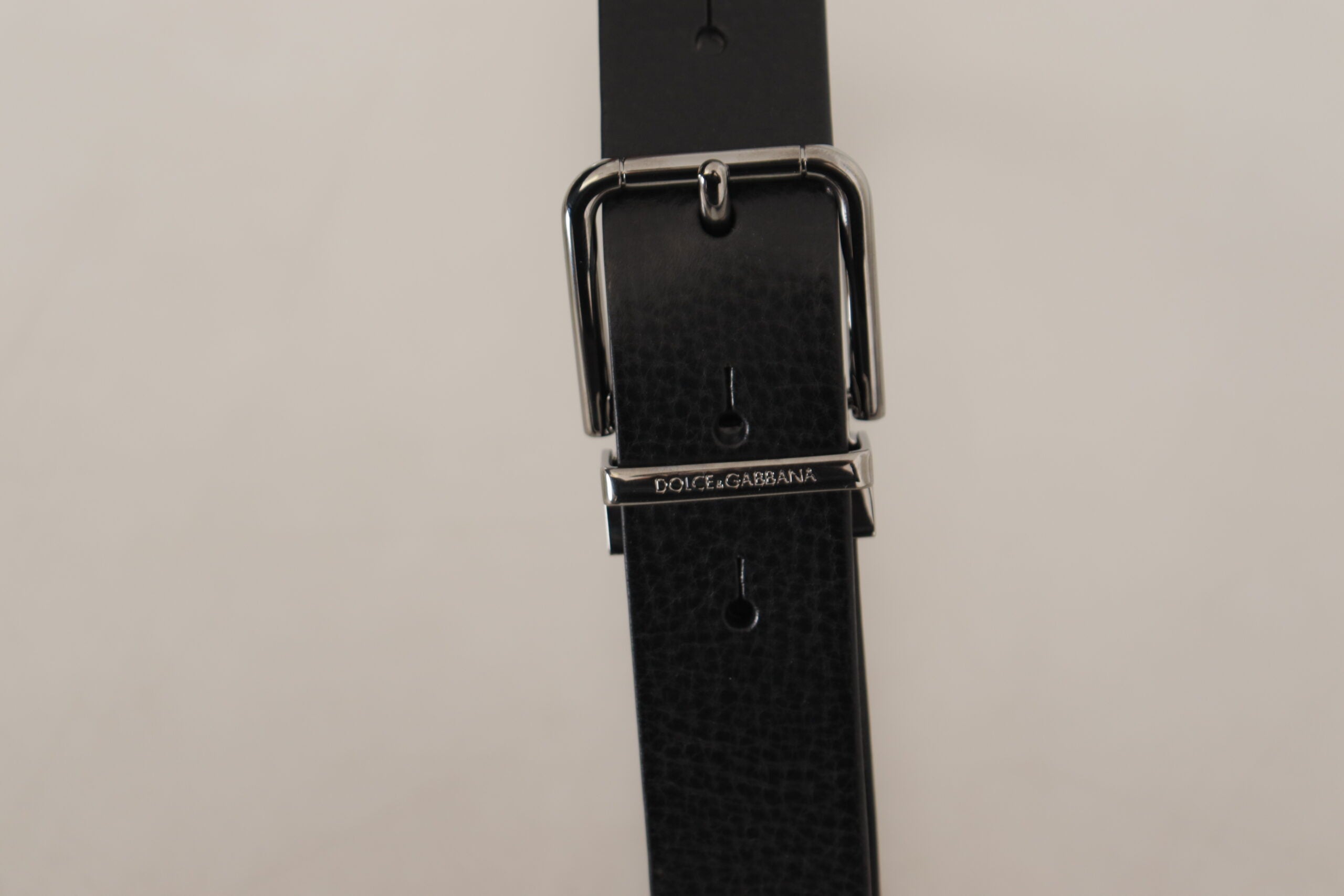 Dolce &amp; Gabbana Ceinture élégante en cuir noir avec boucle en métal