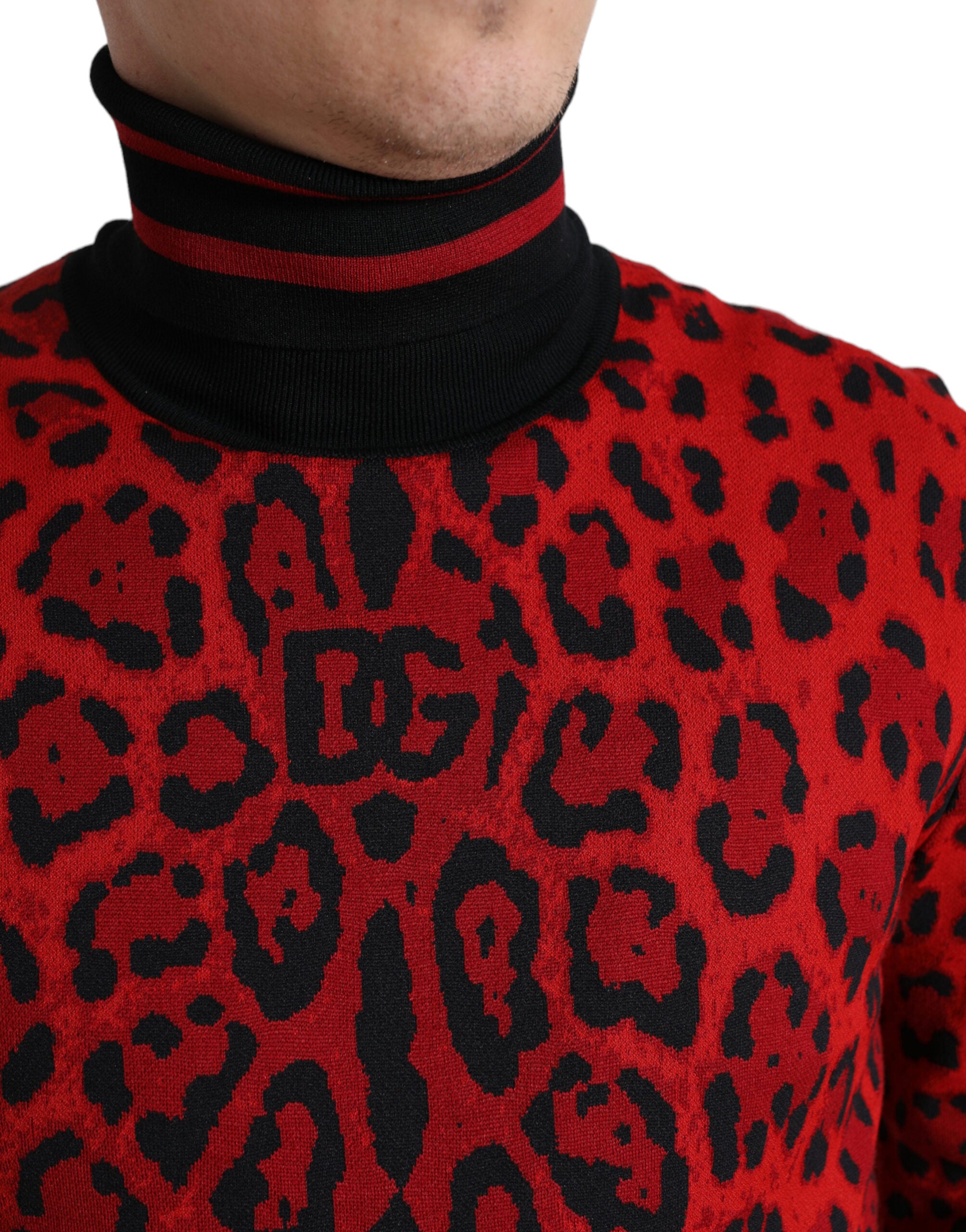 Dolce & Gabbana Pull à col roulé rouge à imprimé léopard