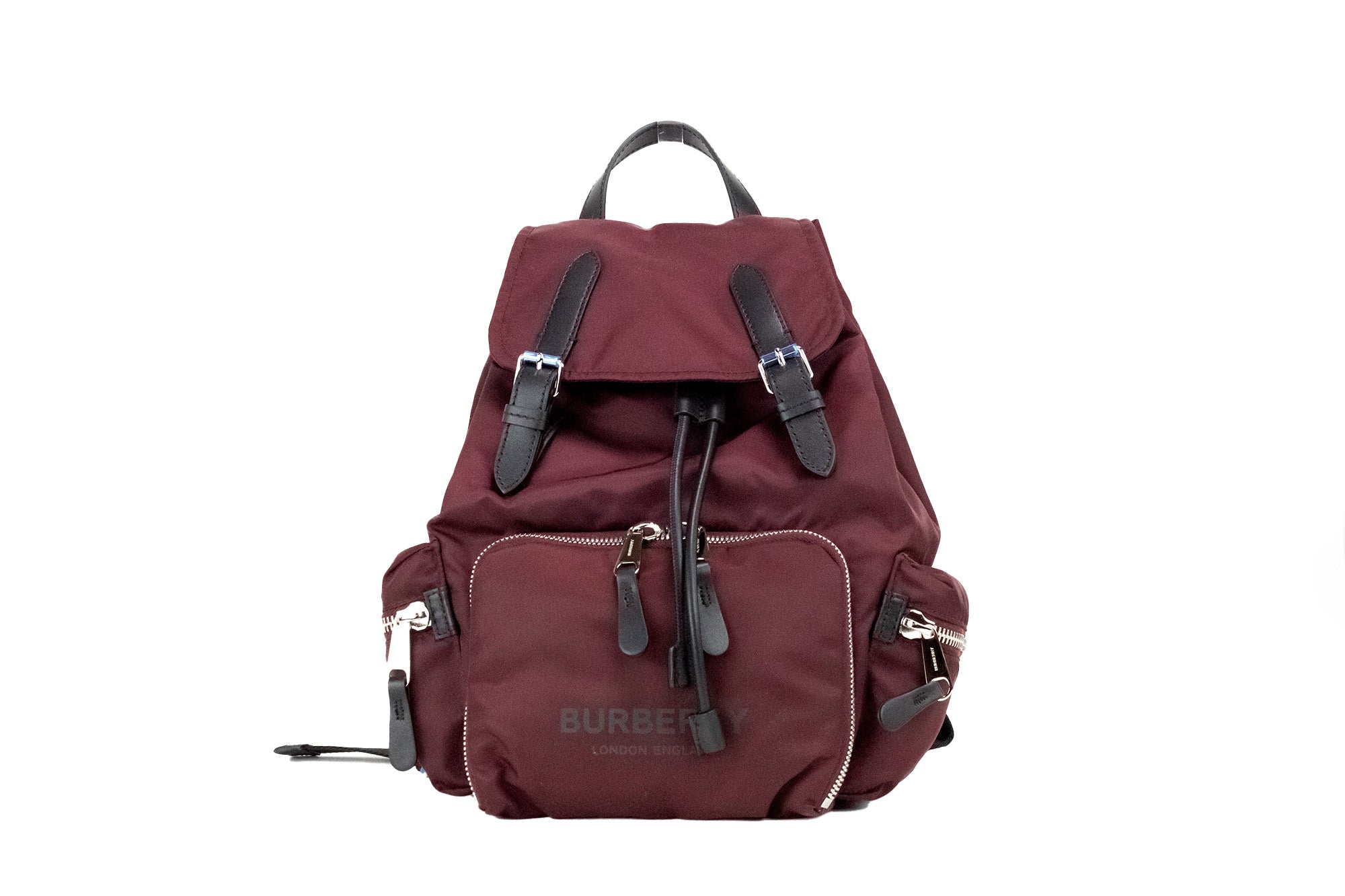 Burberry Sac à dos en nylon Econyl bordeaux moyen avec cordon de serrage