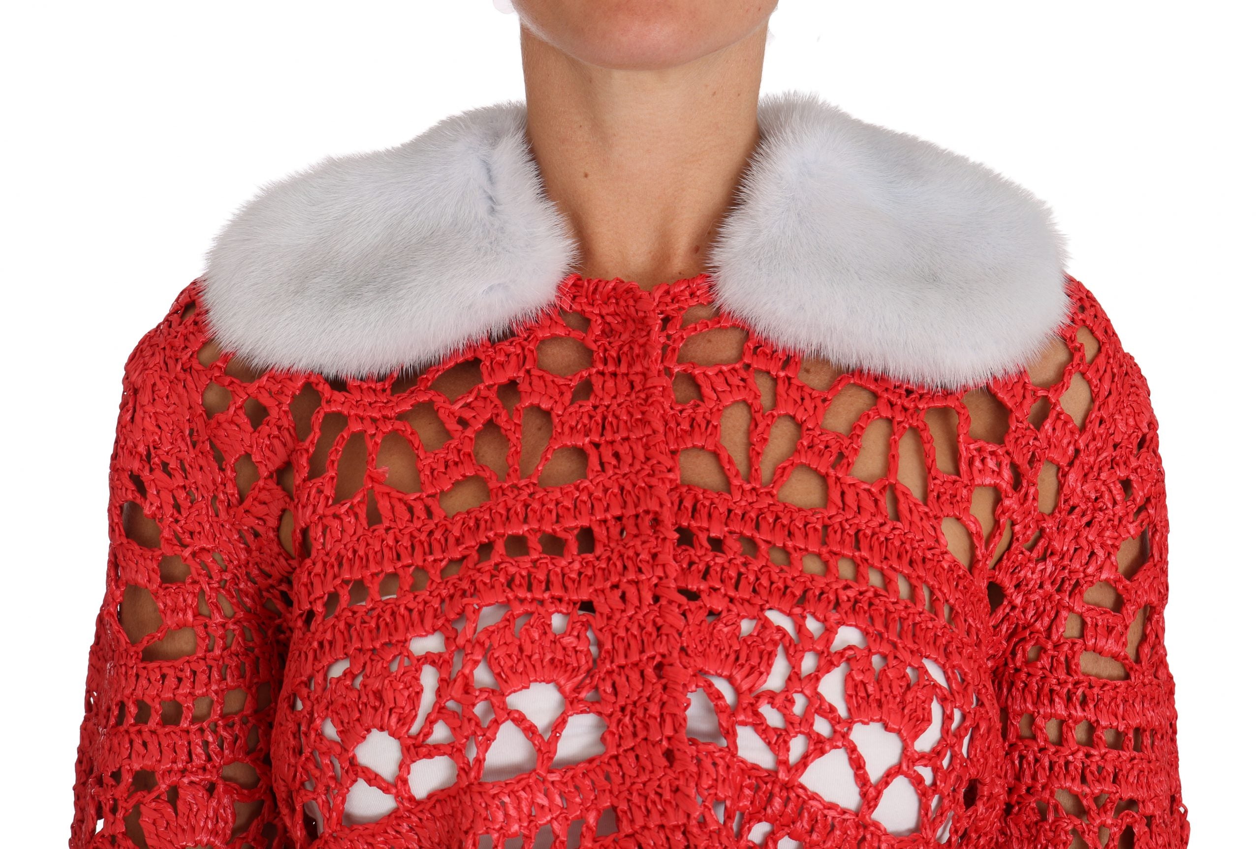 Dolce &amp; Gabbana Cardigan élégant en tricot au crochet rouge avec col en fourrure